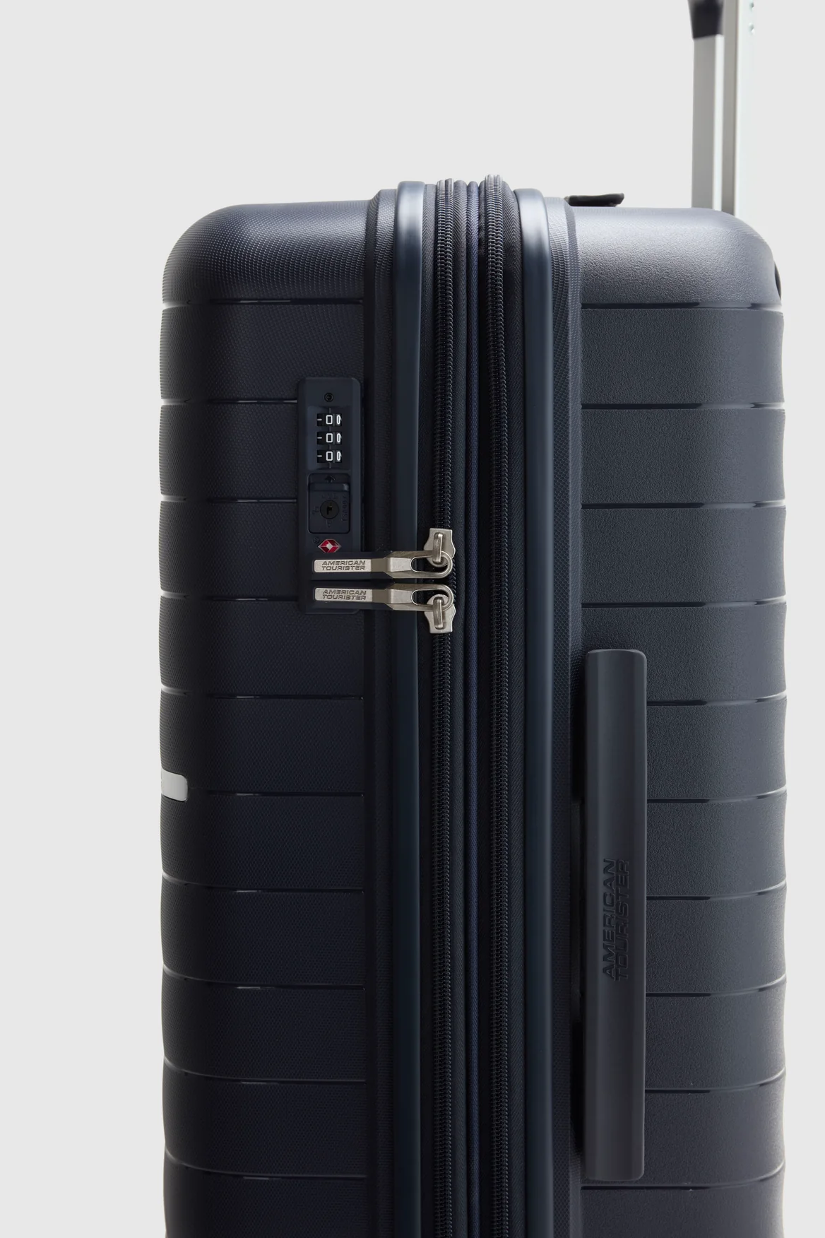 Airliner 76cm Case - Image 7