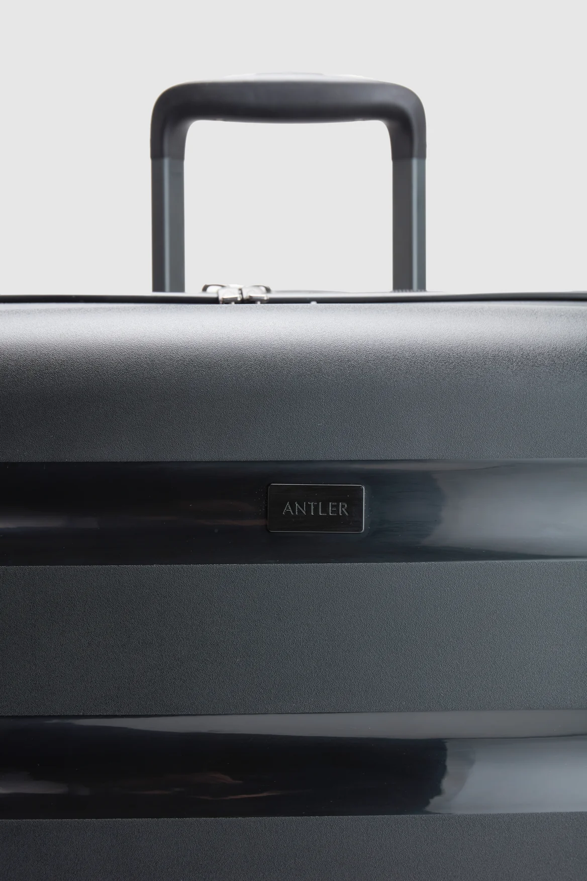 Gloss Stripe 78cm Suitcase - Image 8