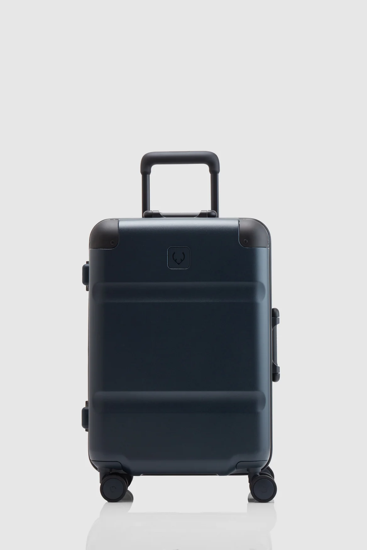 Heritage Stripe 55cm Suitcase - Image 4