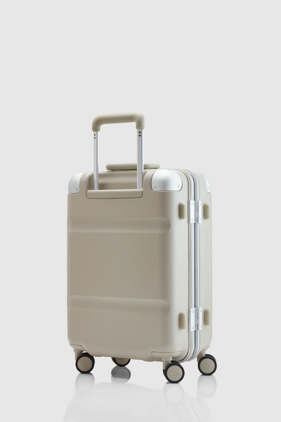Heritage Stripe 55cm Suitcase - Image 5