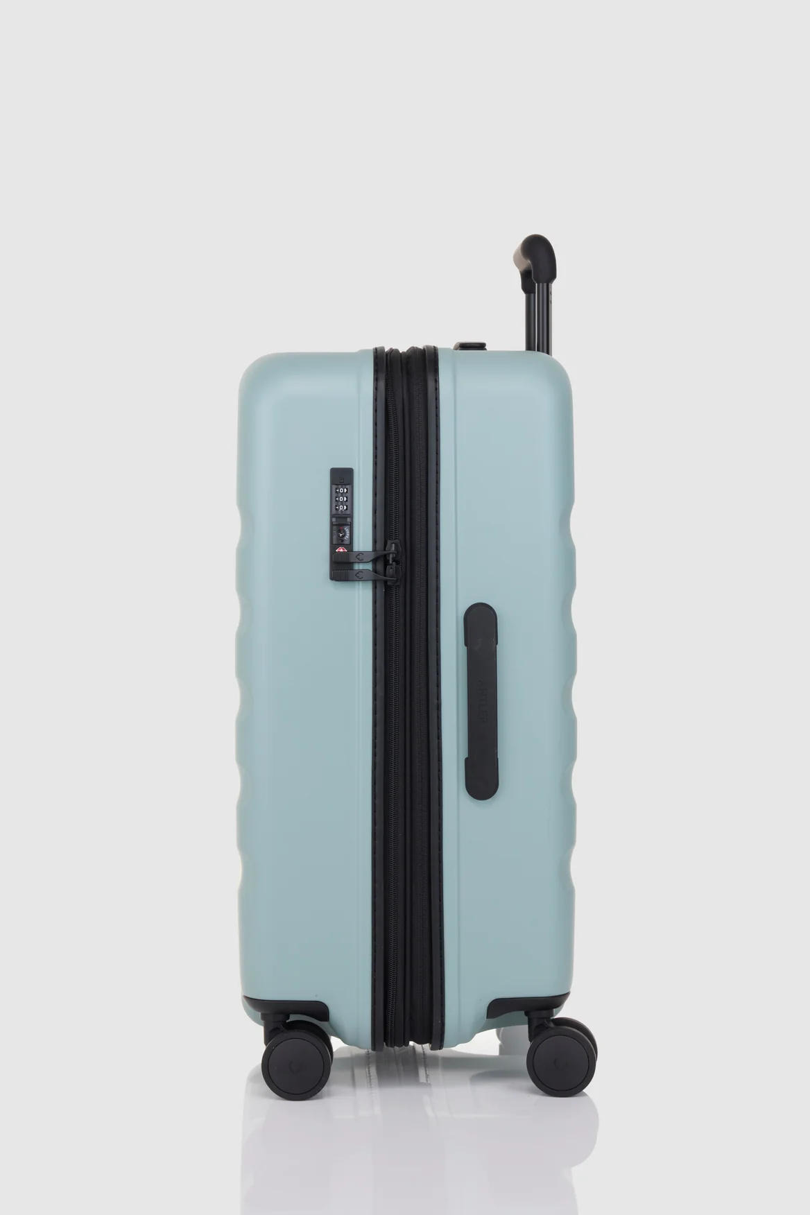 Icon Stripe 3pc Suitcase Set - Image 4