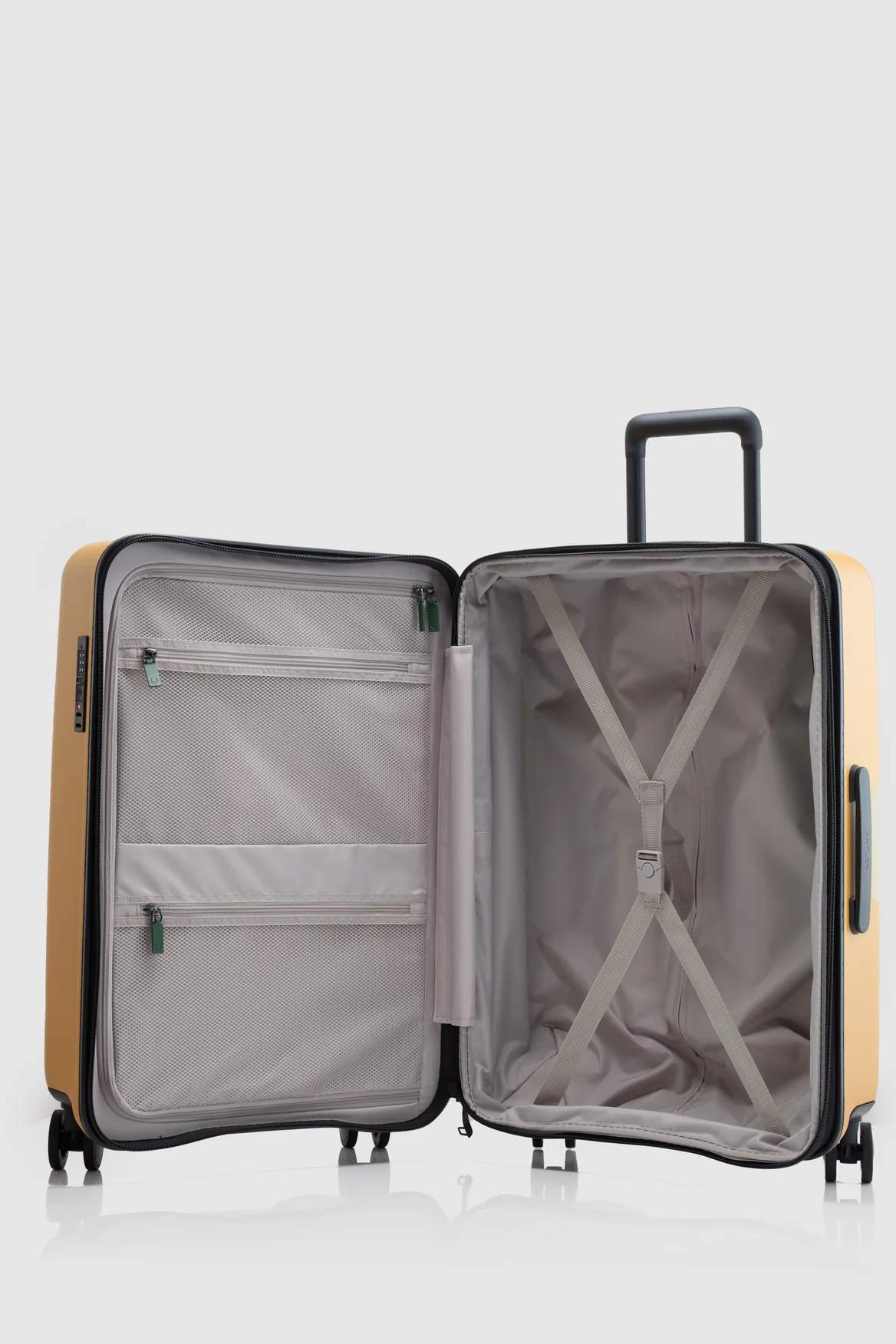 Icon Stripe 55cm Suitcase - Image 3