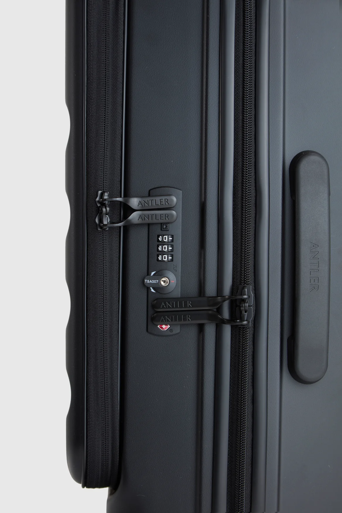 Icon Stripe Dual 55cm Suitcase - Image 8