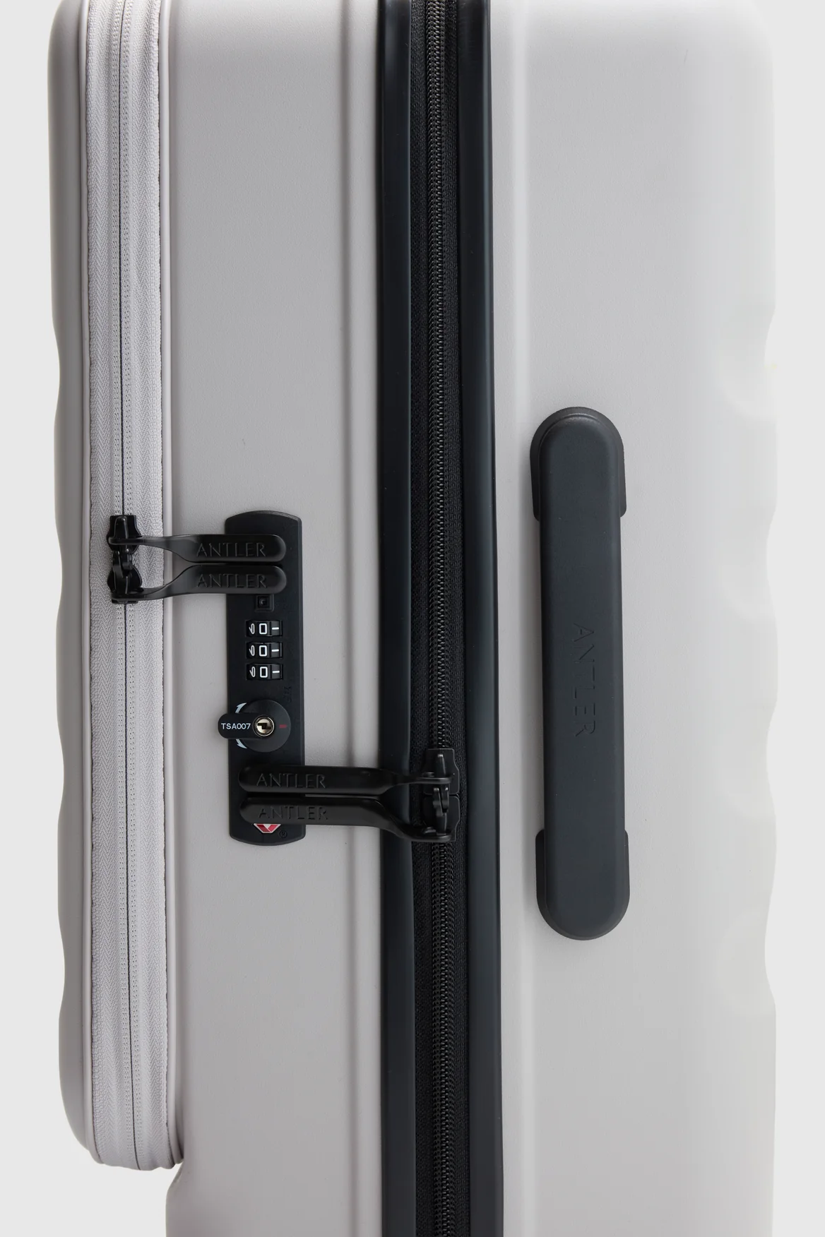 Icon Stripe Dual 55cm Suitcase - Image 8