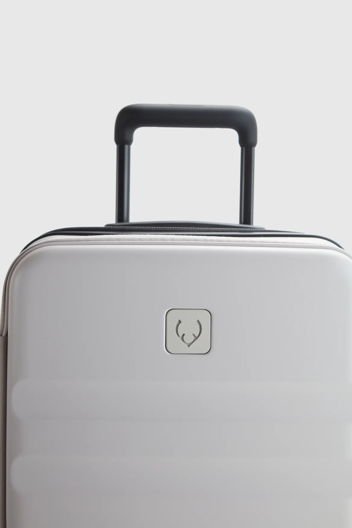 Icon Stripe Dual 55cm Suitcase - Image 9