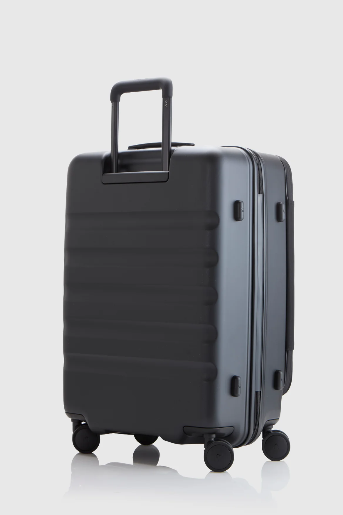 Icon Stripe Dual 66cm Suitcase - Image 6
