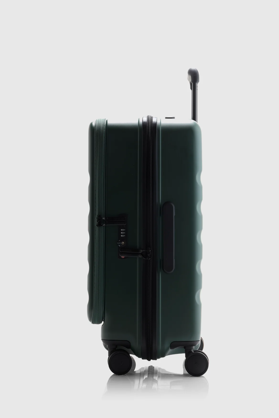 Icon Stripe Dual 66cm Suitcase - Image 2
