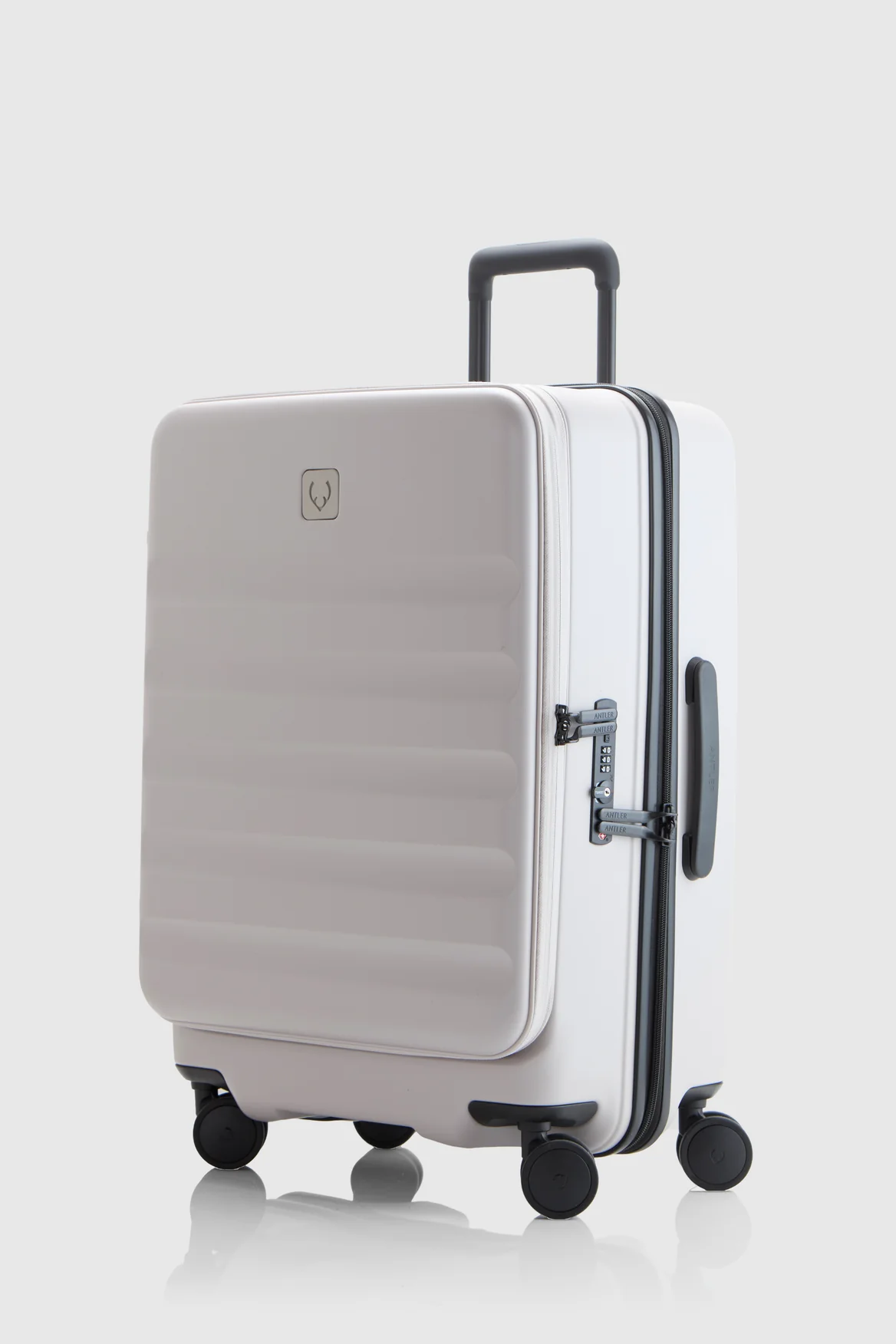 Icon Stripe Dual 66cm Suitcase