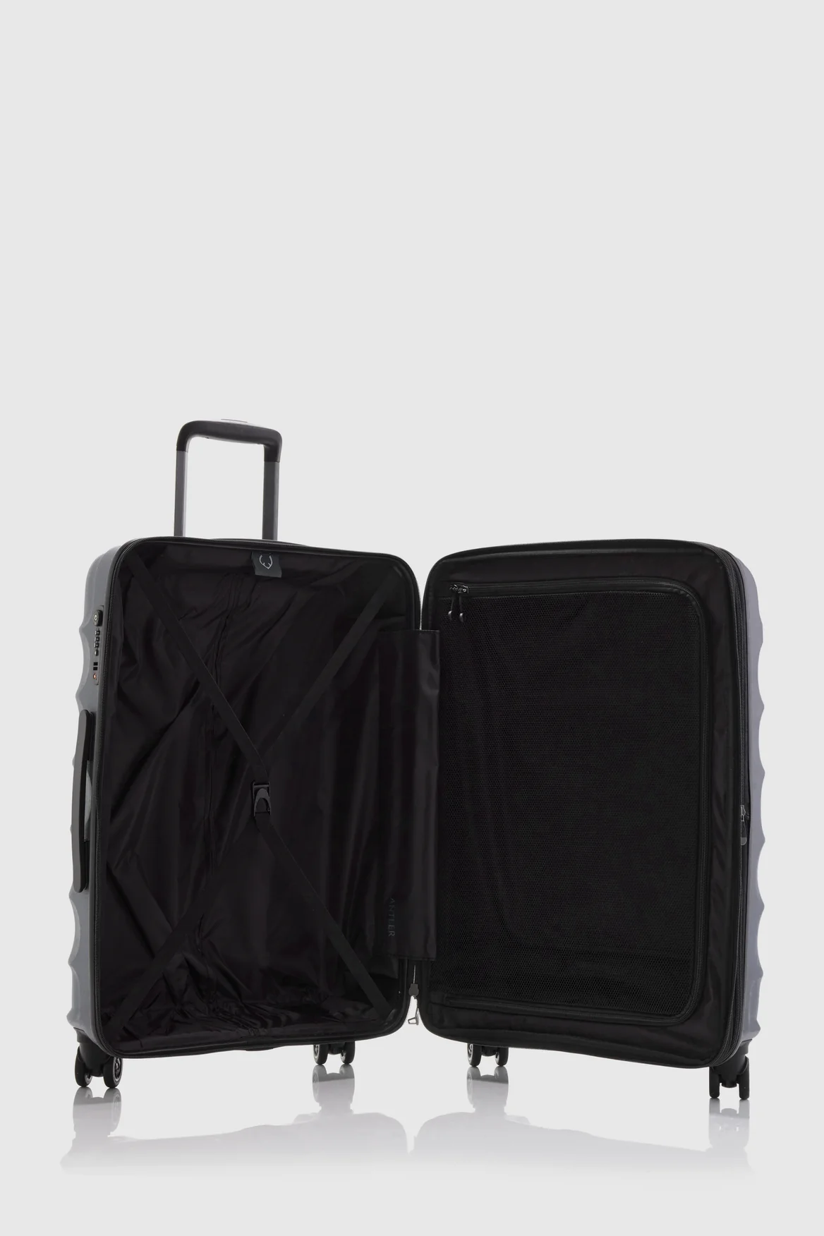 Juno Check-In 68cm Suitcase - Image 3