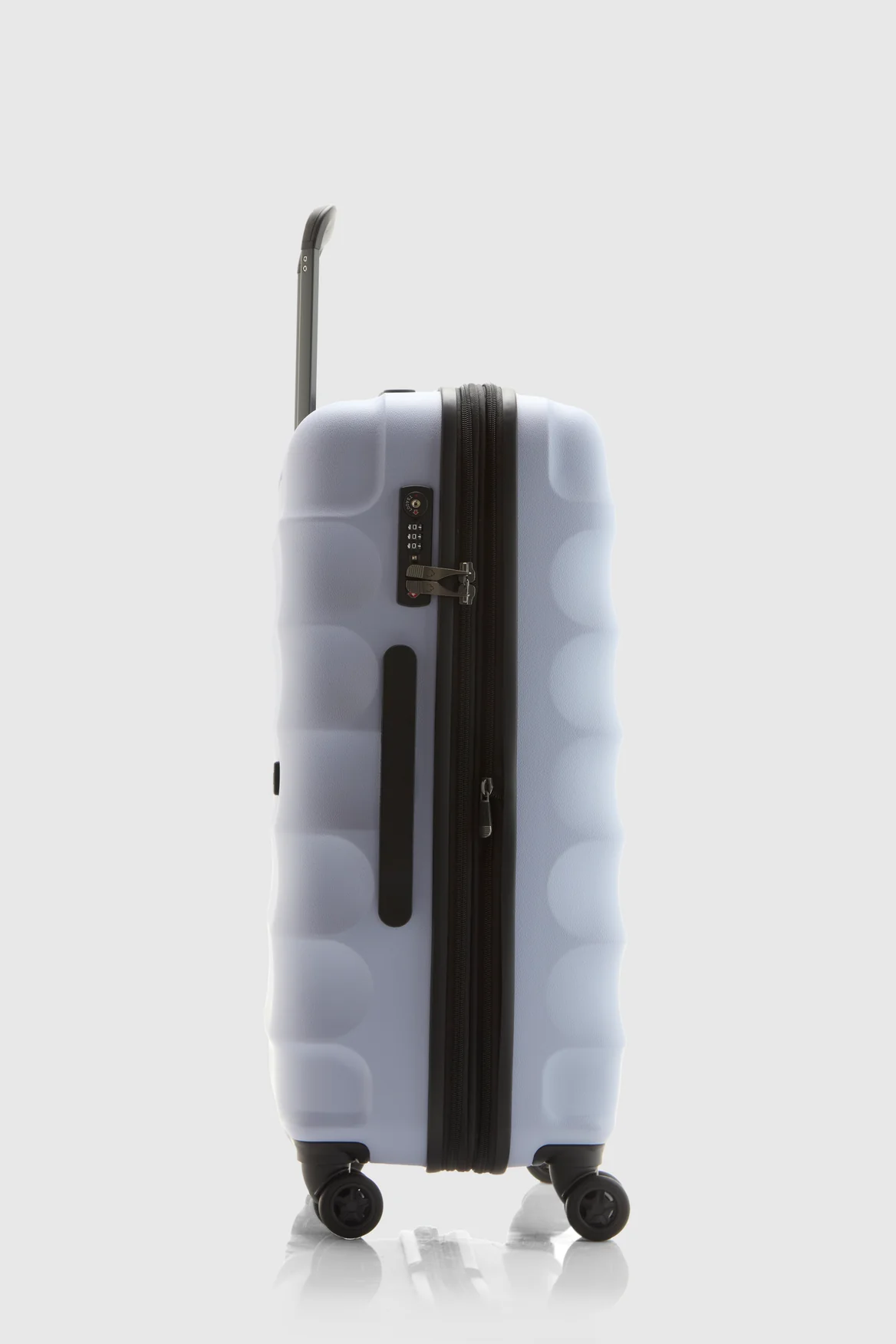 Juno Check-In 68cm Suitcase - Image 2