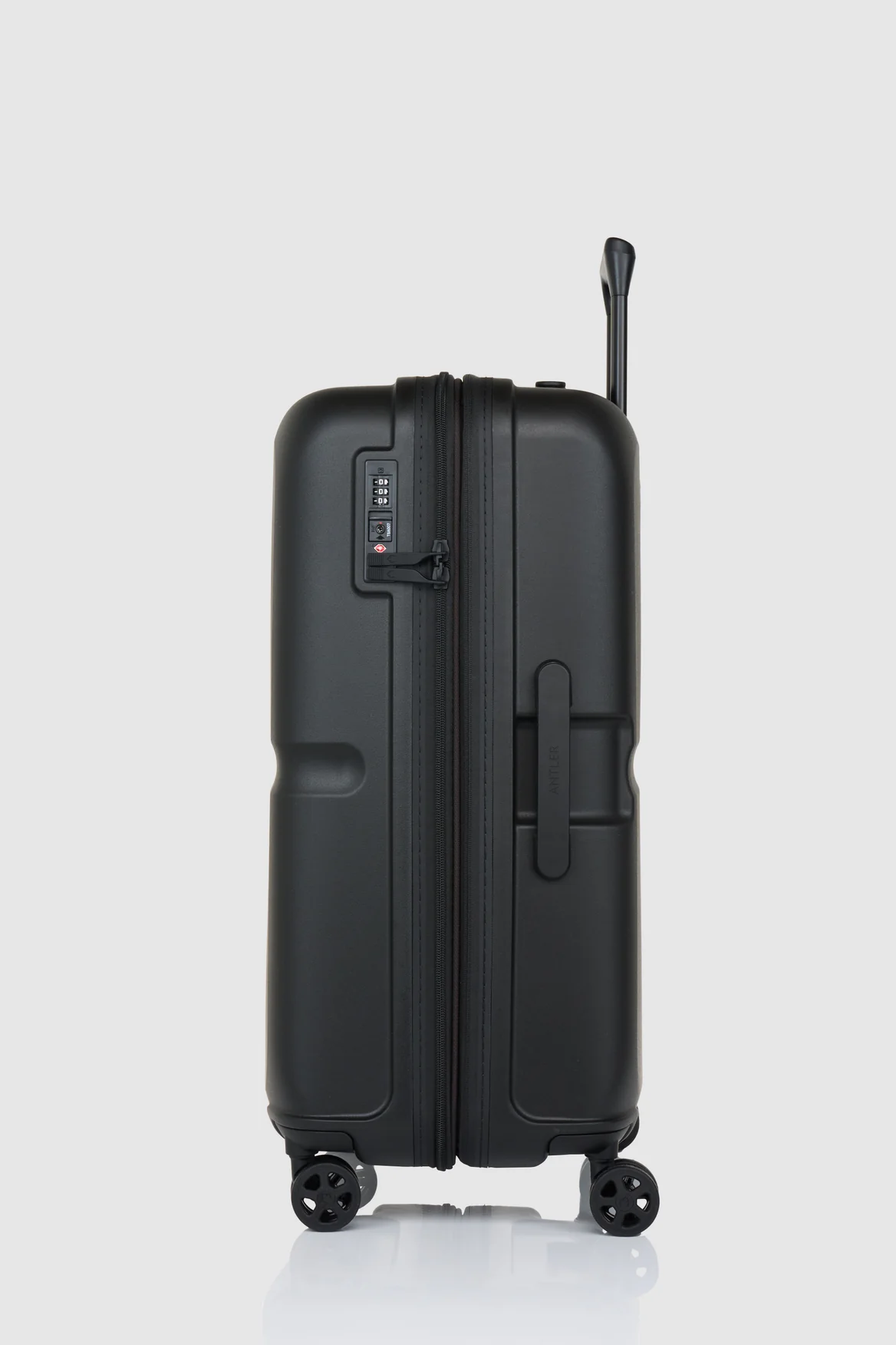 Single Stripe 68cm Suitcase - Image 2