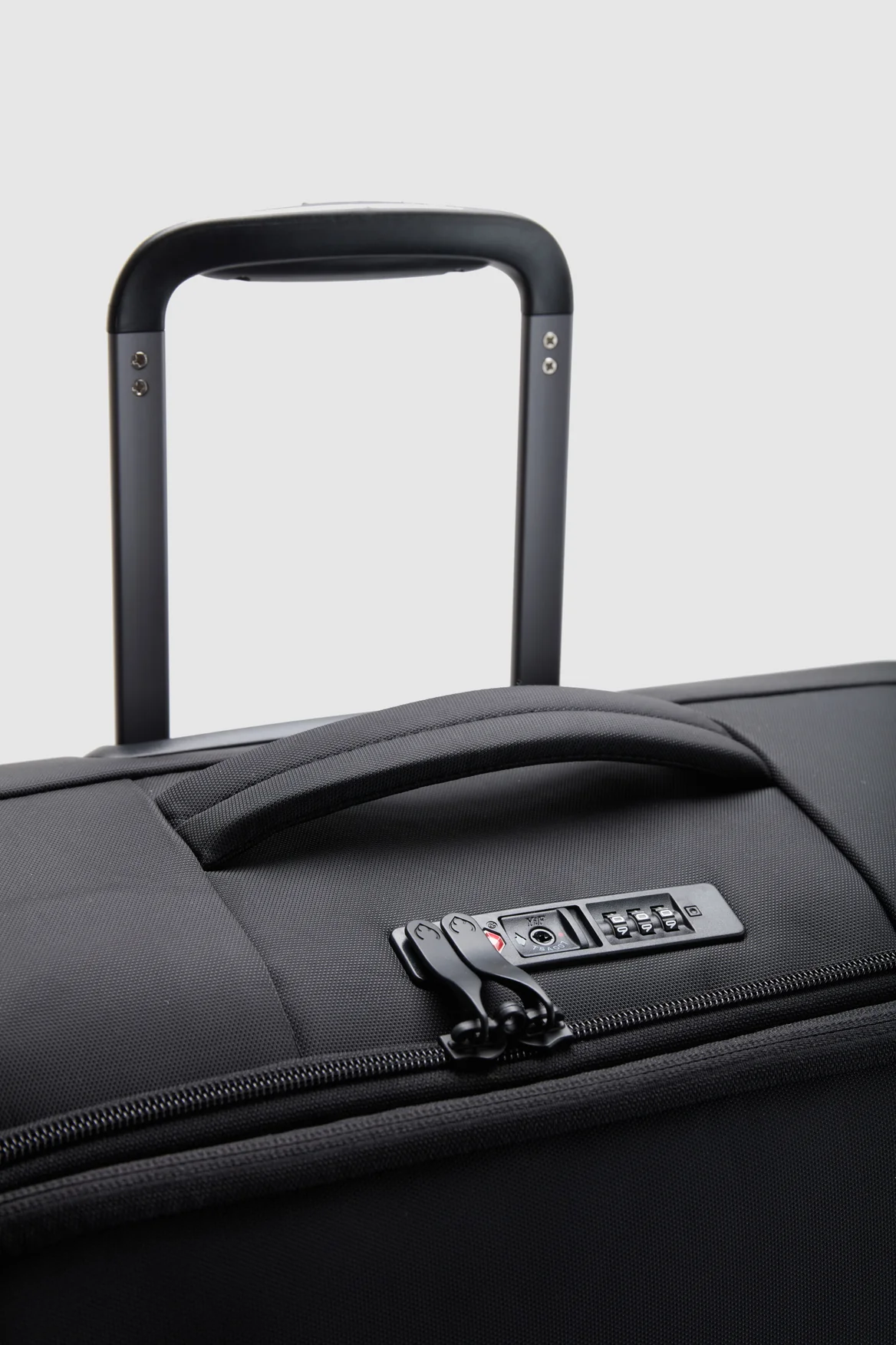 Soft Stripe 2.0 69cm Suitcase - Image 7