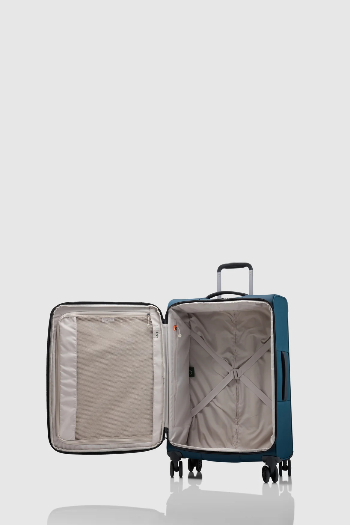 Soft Stripe 2.0 81cm Suitcase - Image 3