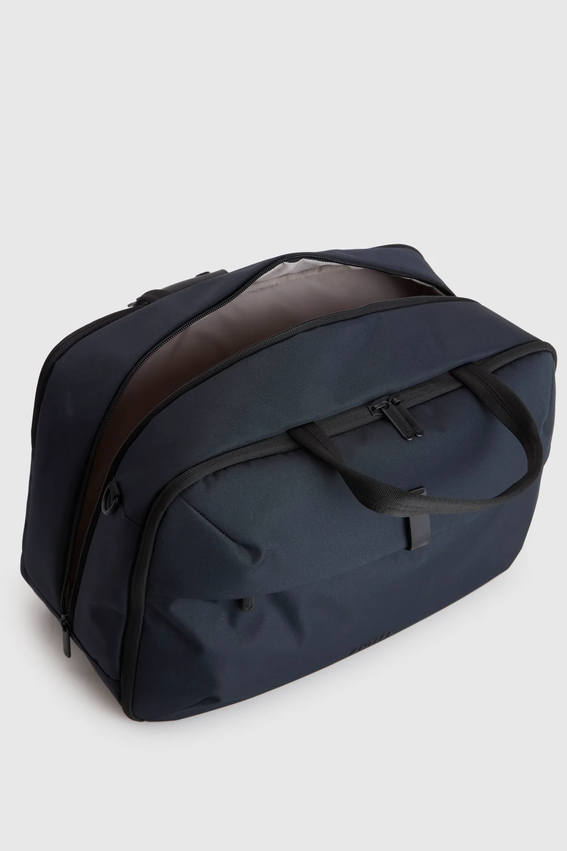 Urban Light Overnight Bag - Image 4