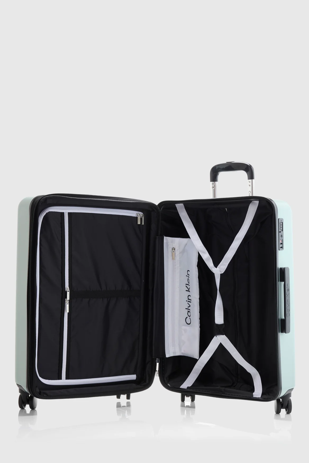 Varsity Prep 54cm Suitcase - Image 3