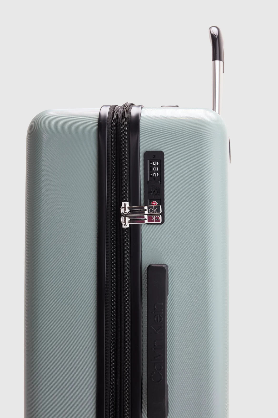 Varsity Prep 54cm Suitcase - Image 7