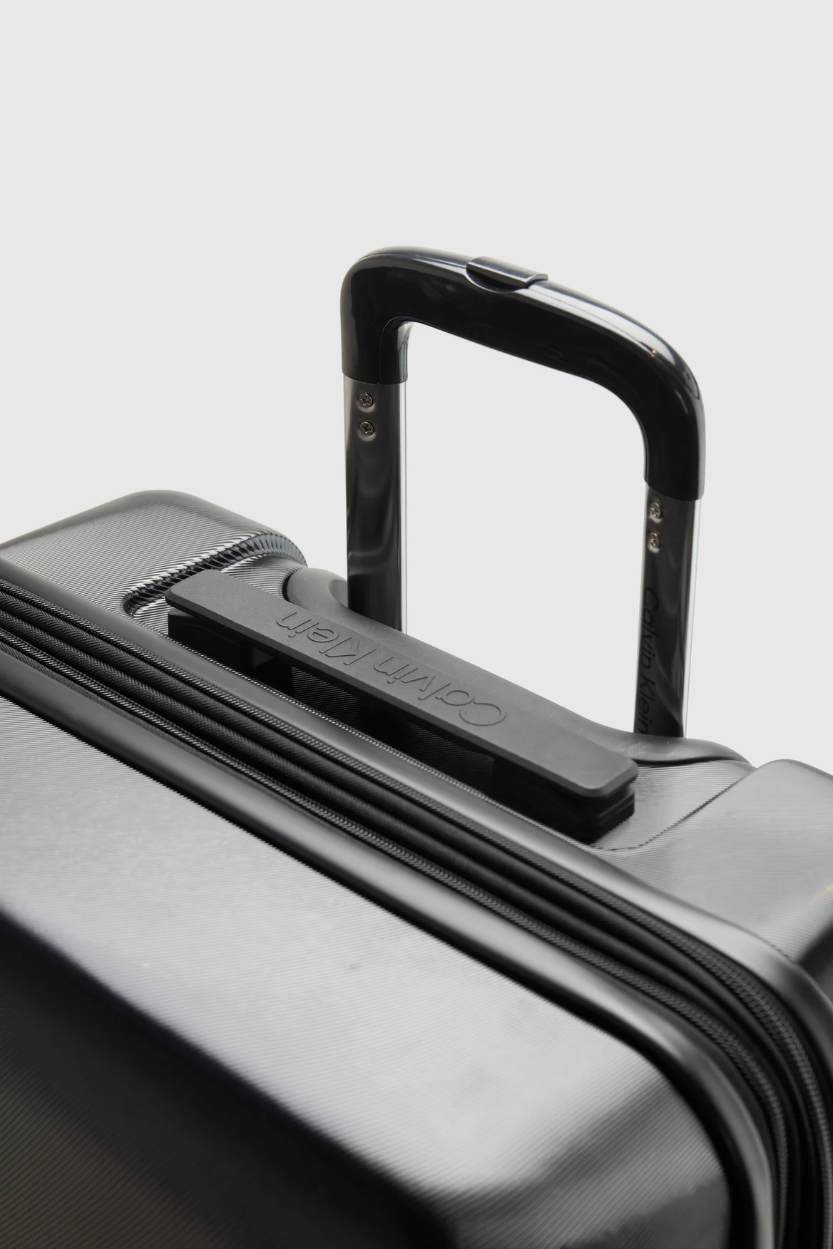 Varsity Prep 68cm Suitcase - Image 8