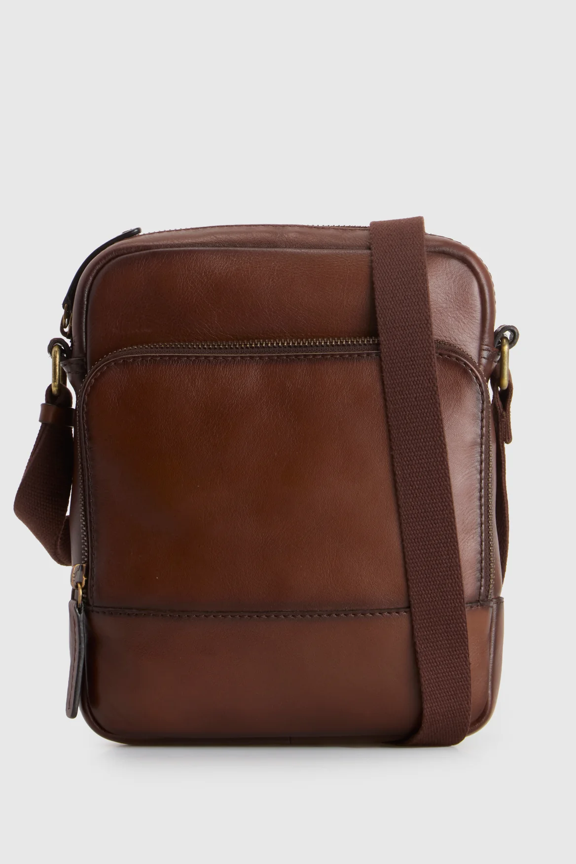Fred Medium Satchel