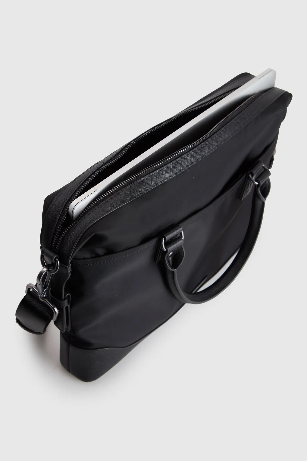 Zane Nylon Twin Handle - Image 4