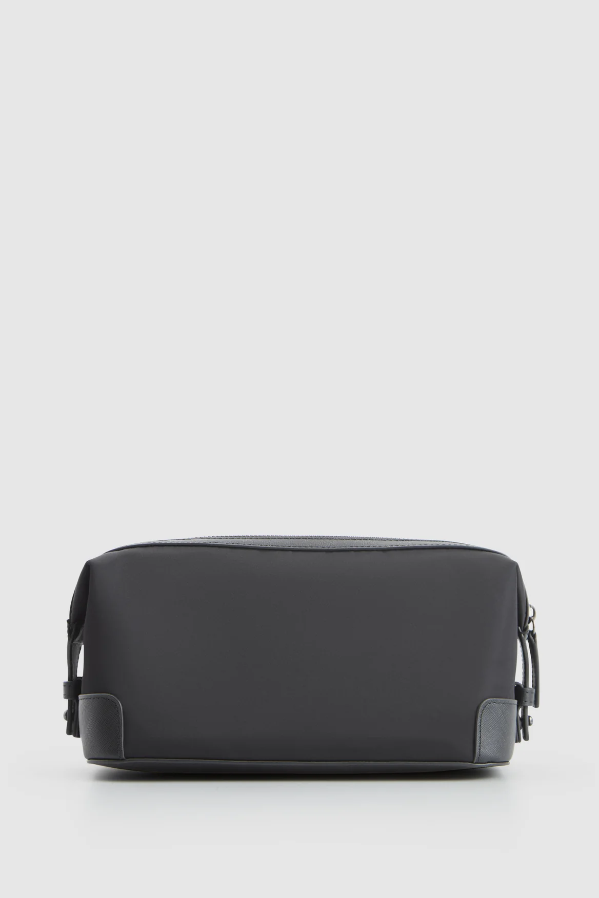 Zane Nylon Washbag - Image 2