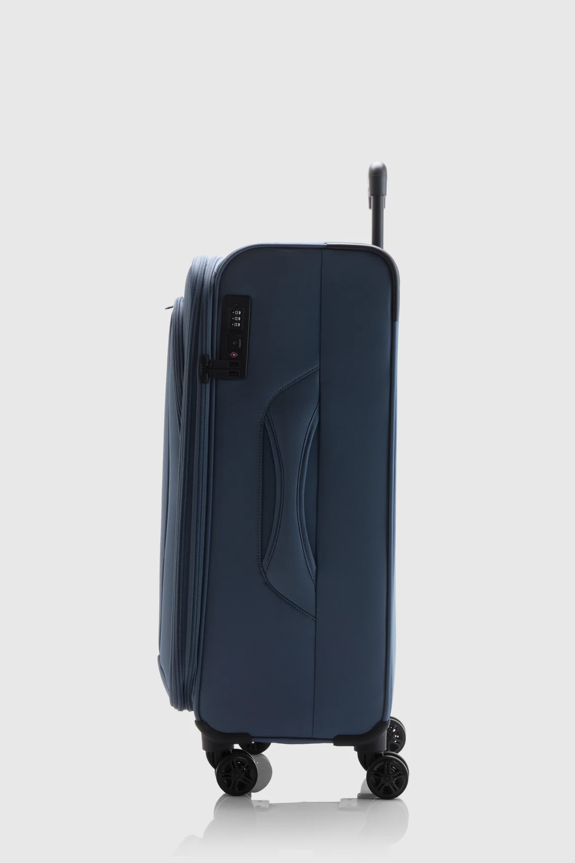 Hawthorn Check-In 69cm Suitcase - Image 2