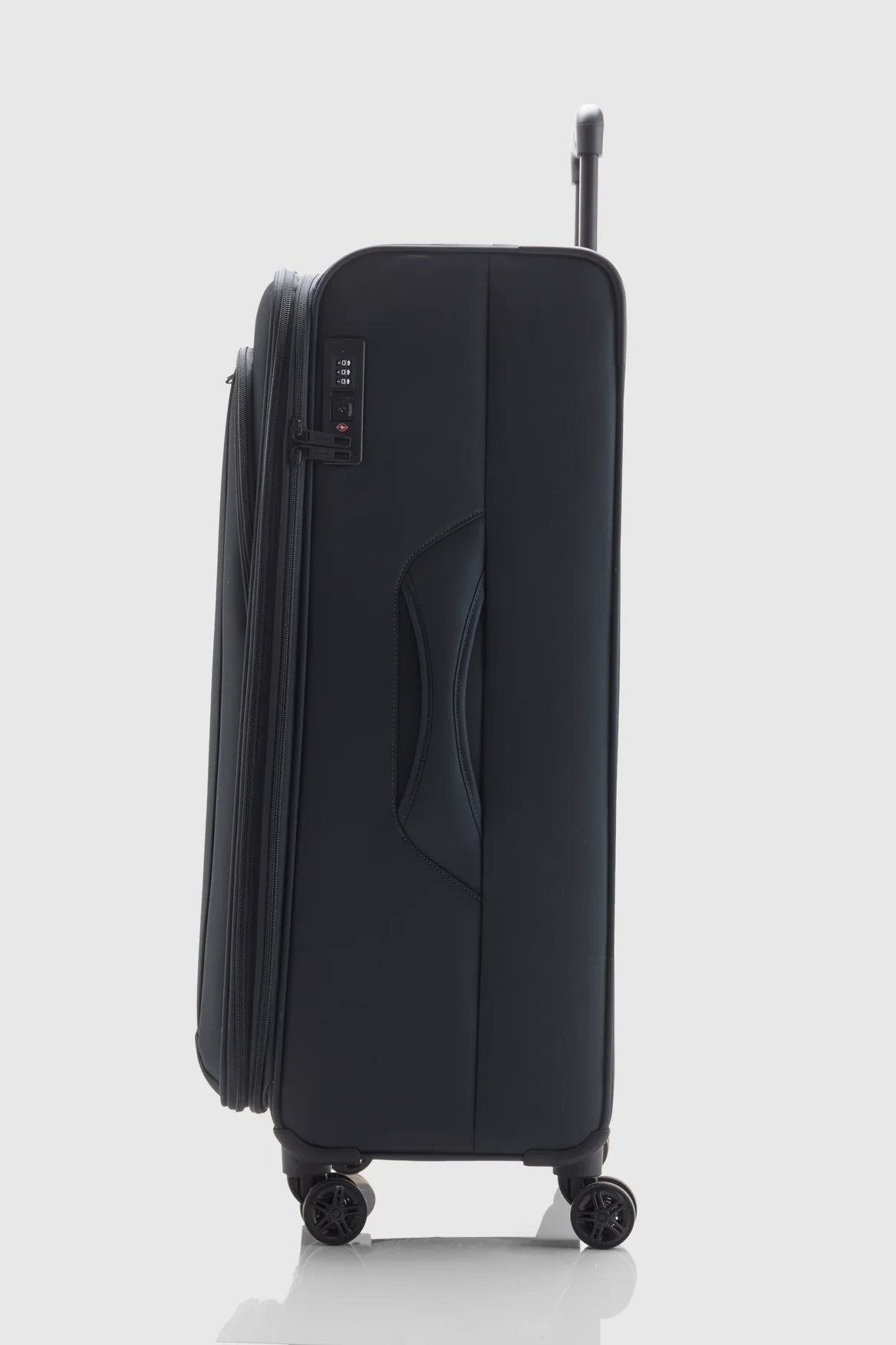 Hawthorn Check-In 81cm Suitcase - Image 3