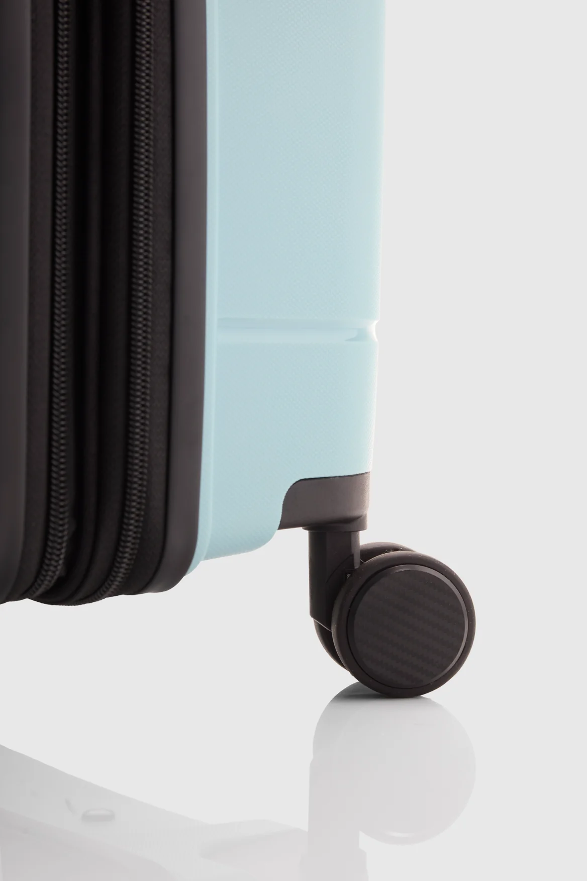 Lily Carry-On 55cm Suitcase - Image 6
