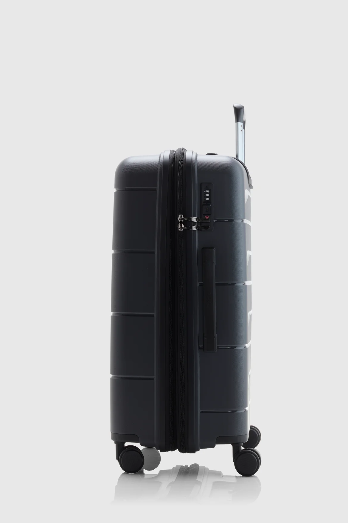 Lily Check-In 65cm Suitcase - Image 2