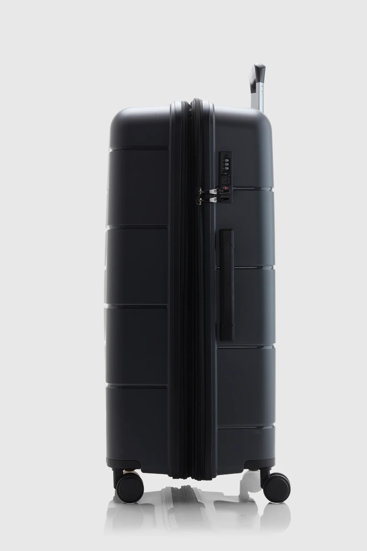 Lily Check-In 75cm Suitcase - Image 2