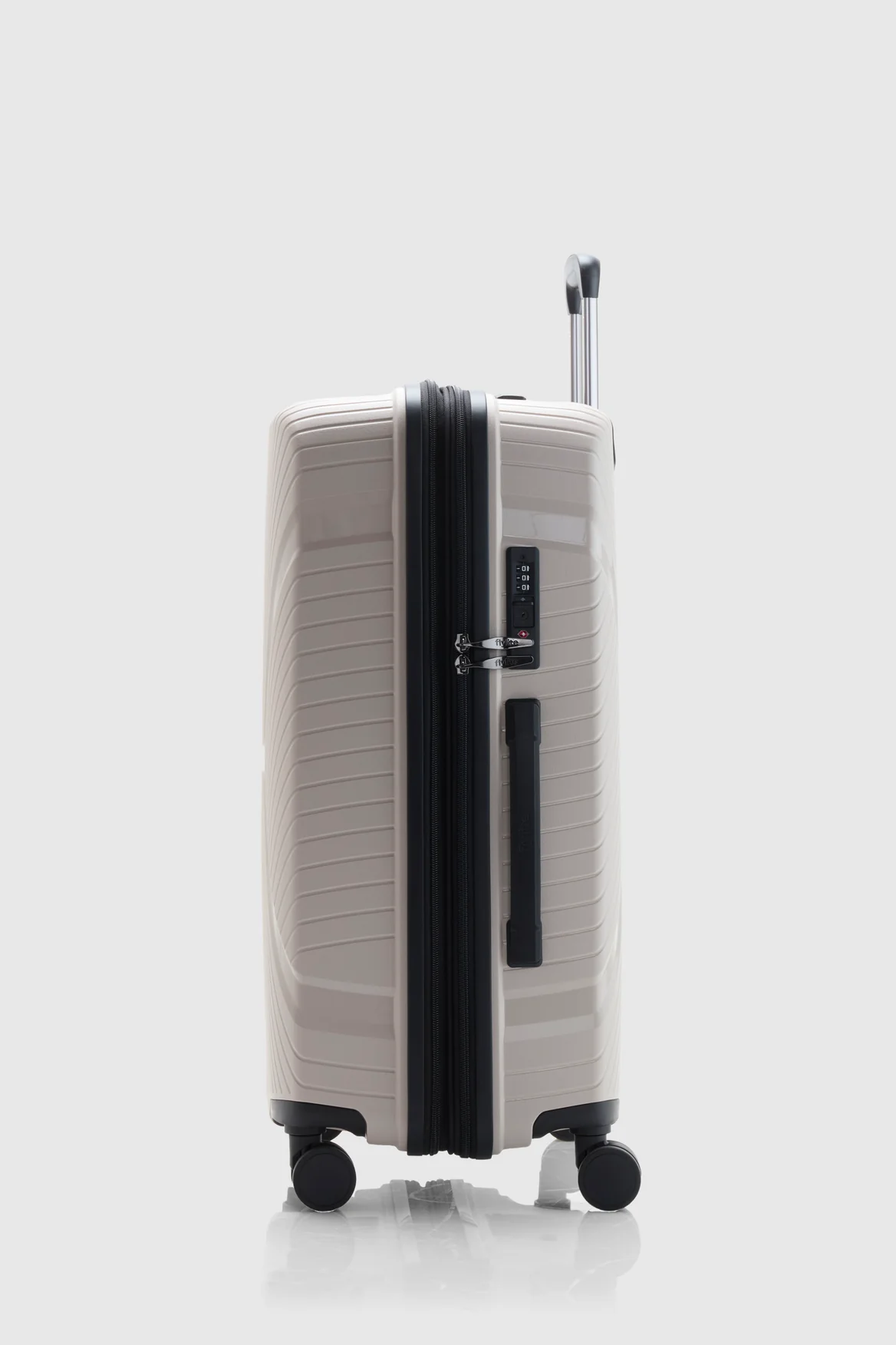 Palm Check-In 65cm Suitcase - Image 2