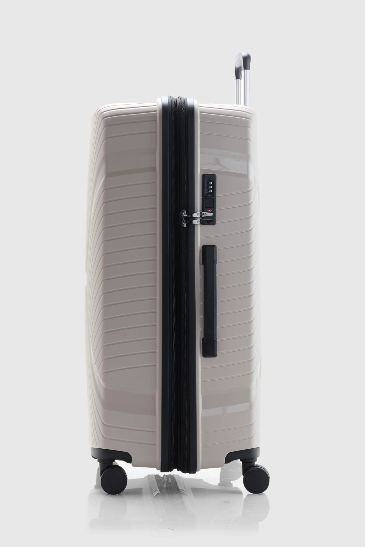 Palm Check-In 75cm Suitcase - Image 2