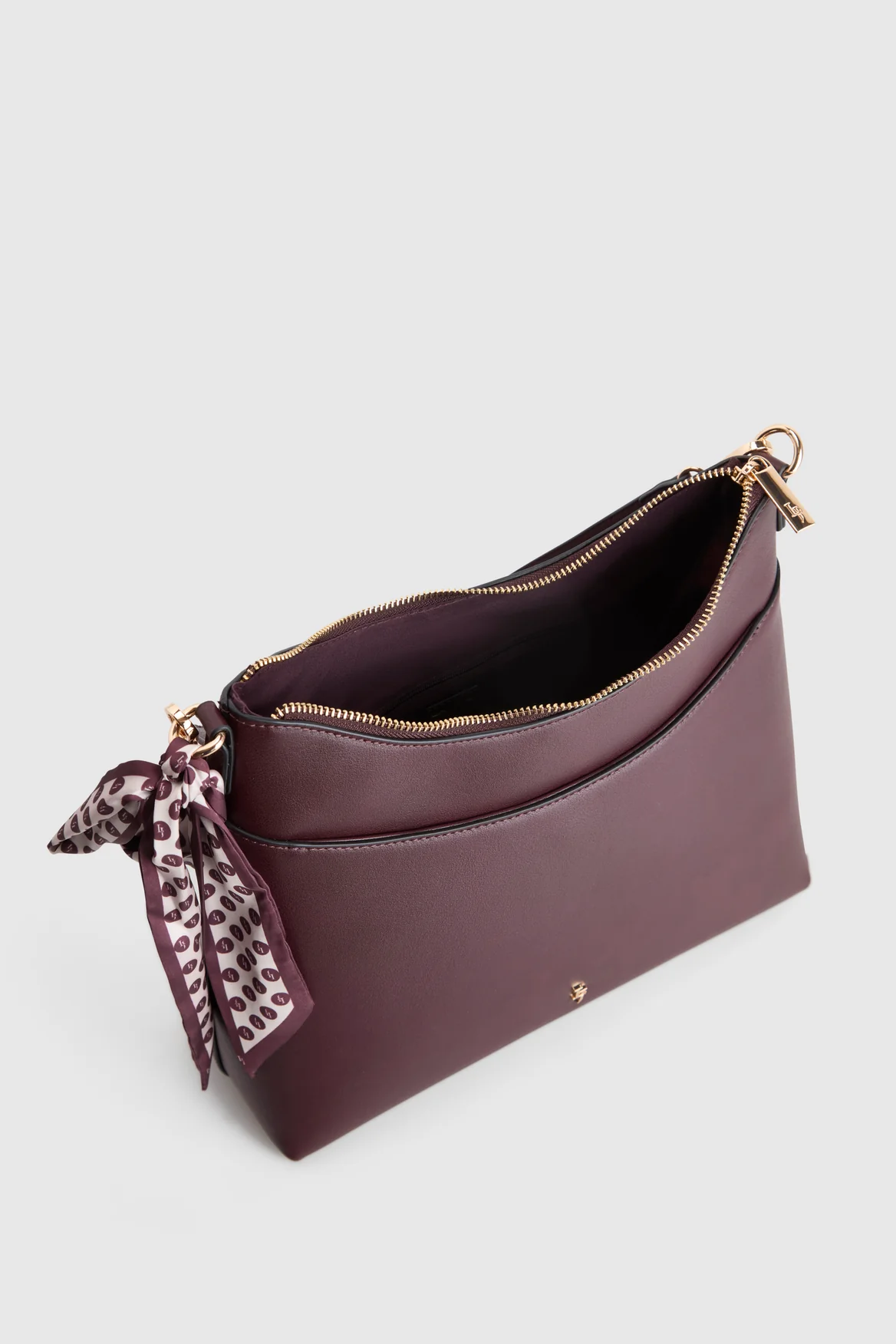 Scarf Large Shoulder Bag - Image 4