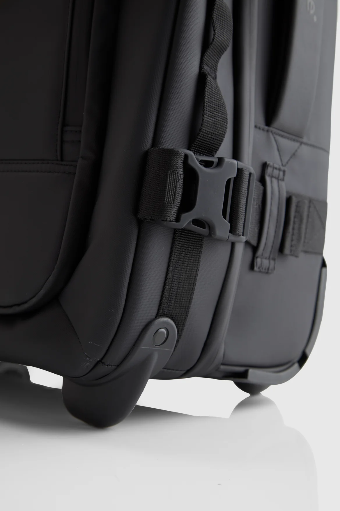 Nomad Carry-On 43L Dual Bag - Image 8