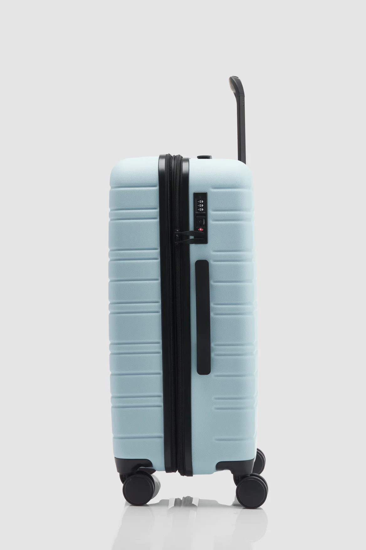 Stori Check-In 65cm Suitcase - Image 2