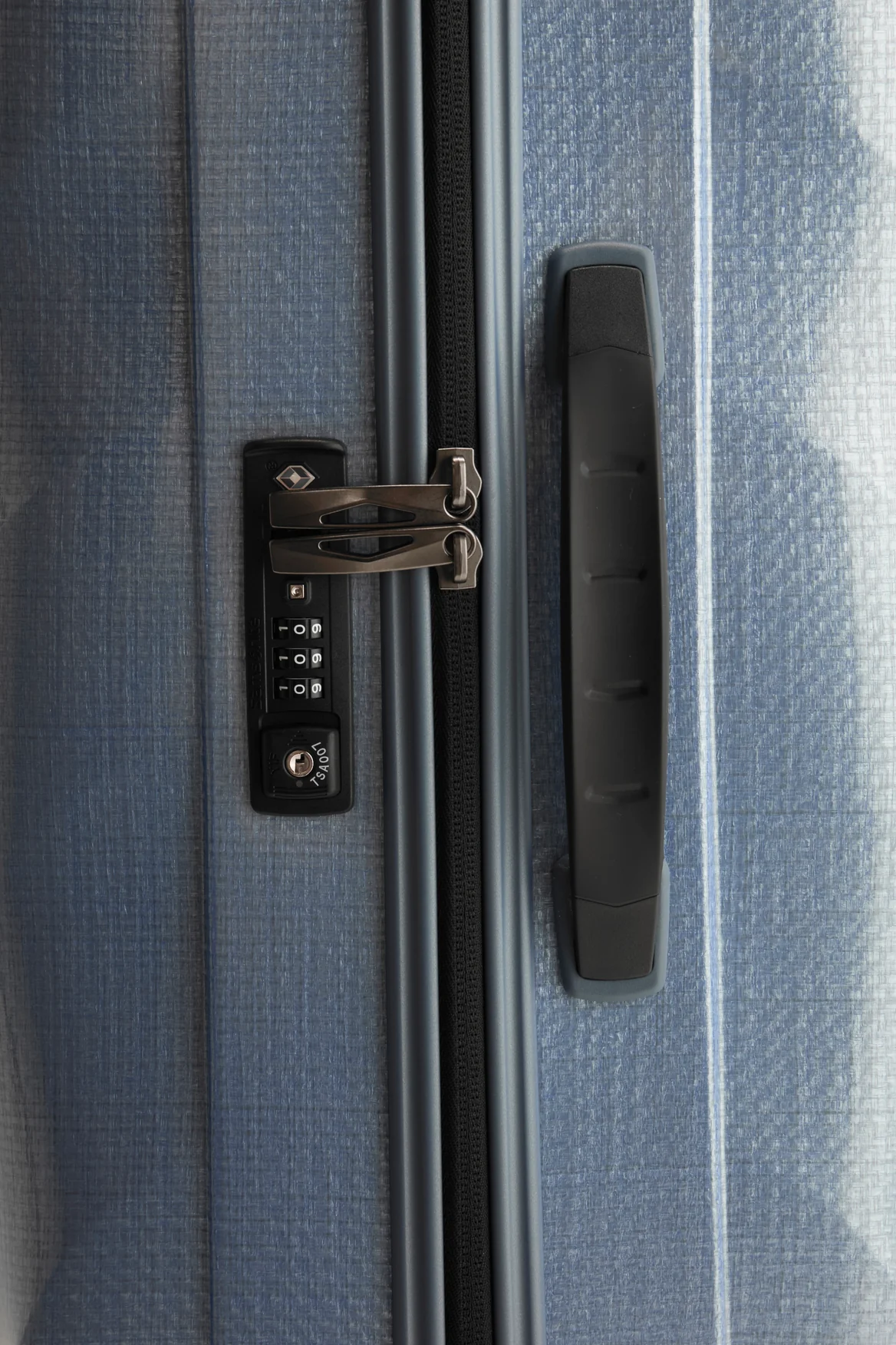 C-Lite Check-In 75cm Suitcase - Image 7