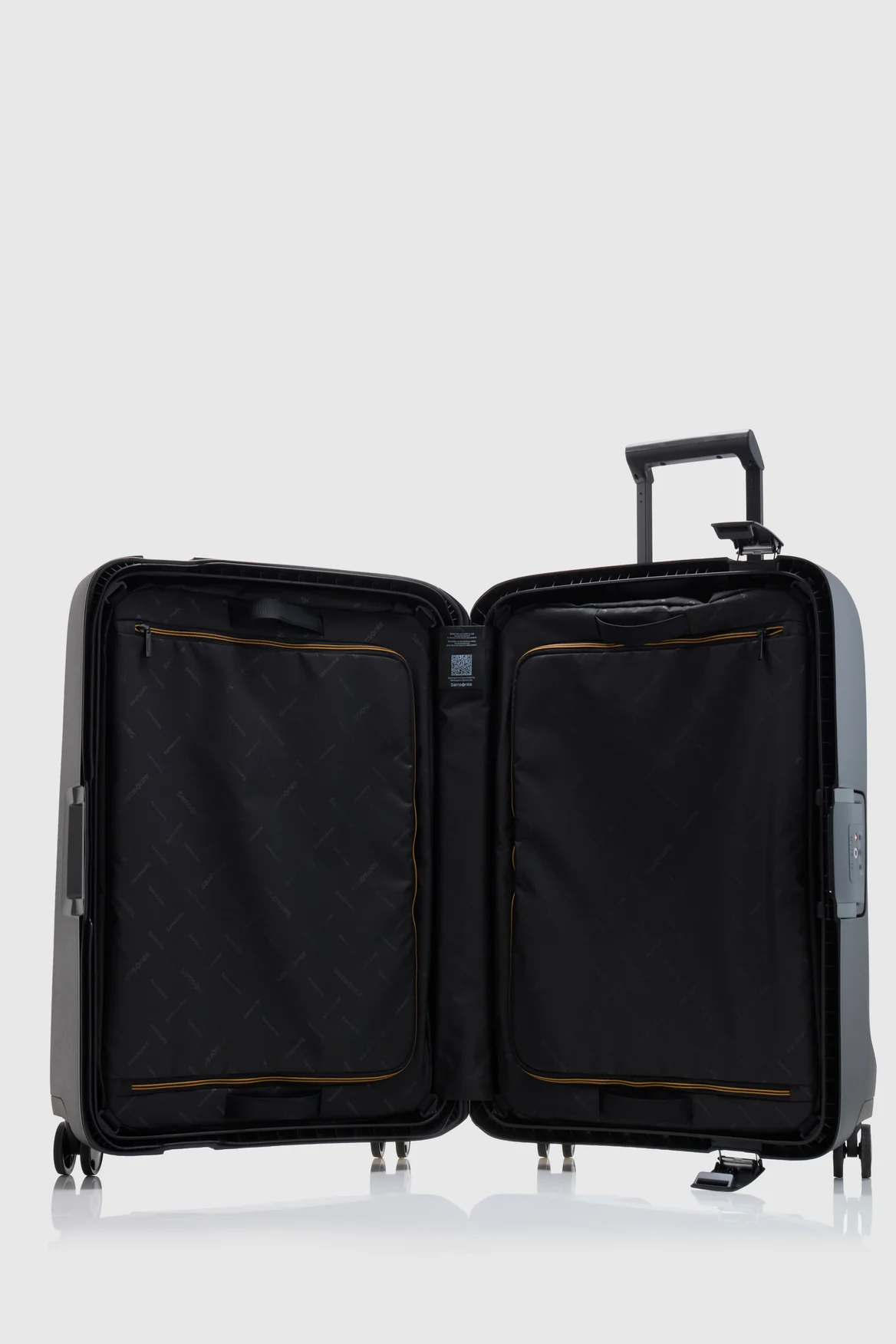 Essens Check-In 75cm Suitcase - Image 3