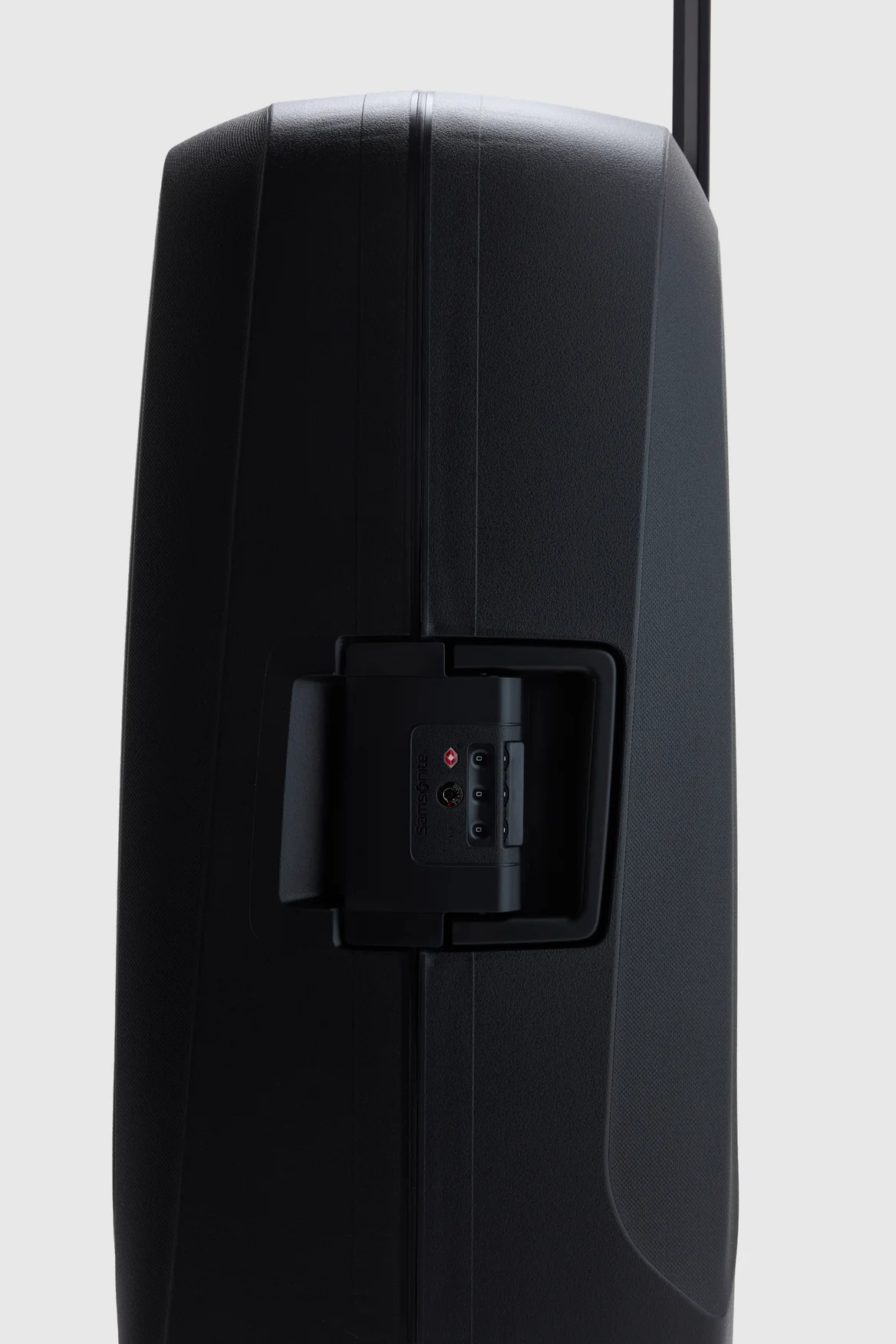 Essens Check-In 75cm Suitcase - Image 7