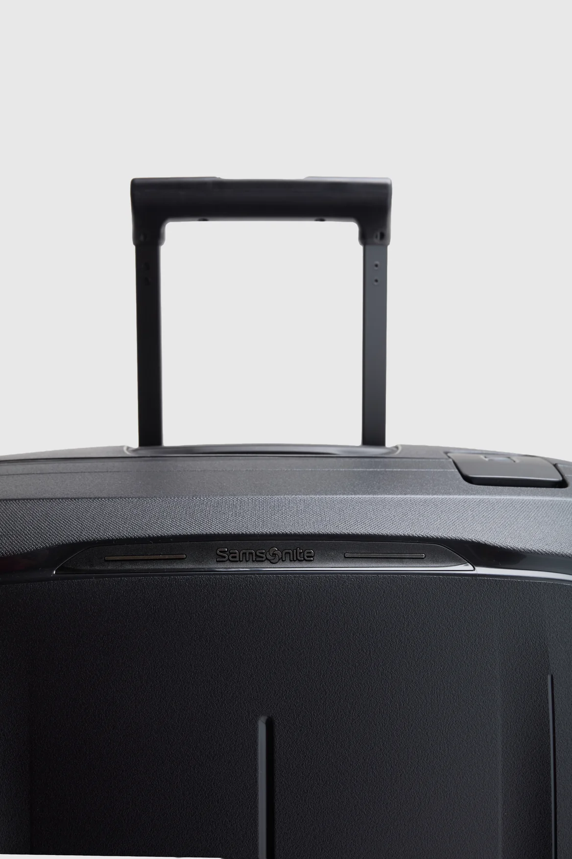 Essens Check-In 75cm Suitcase - Image 8