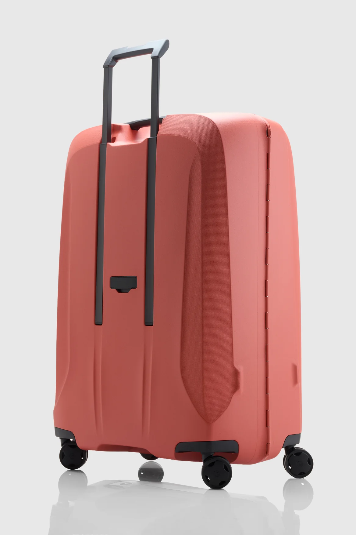 Essens Check-In 75cm Suitcase - Image 5