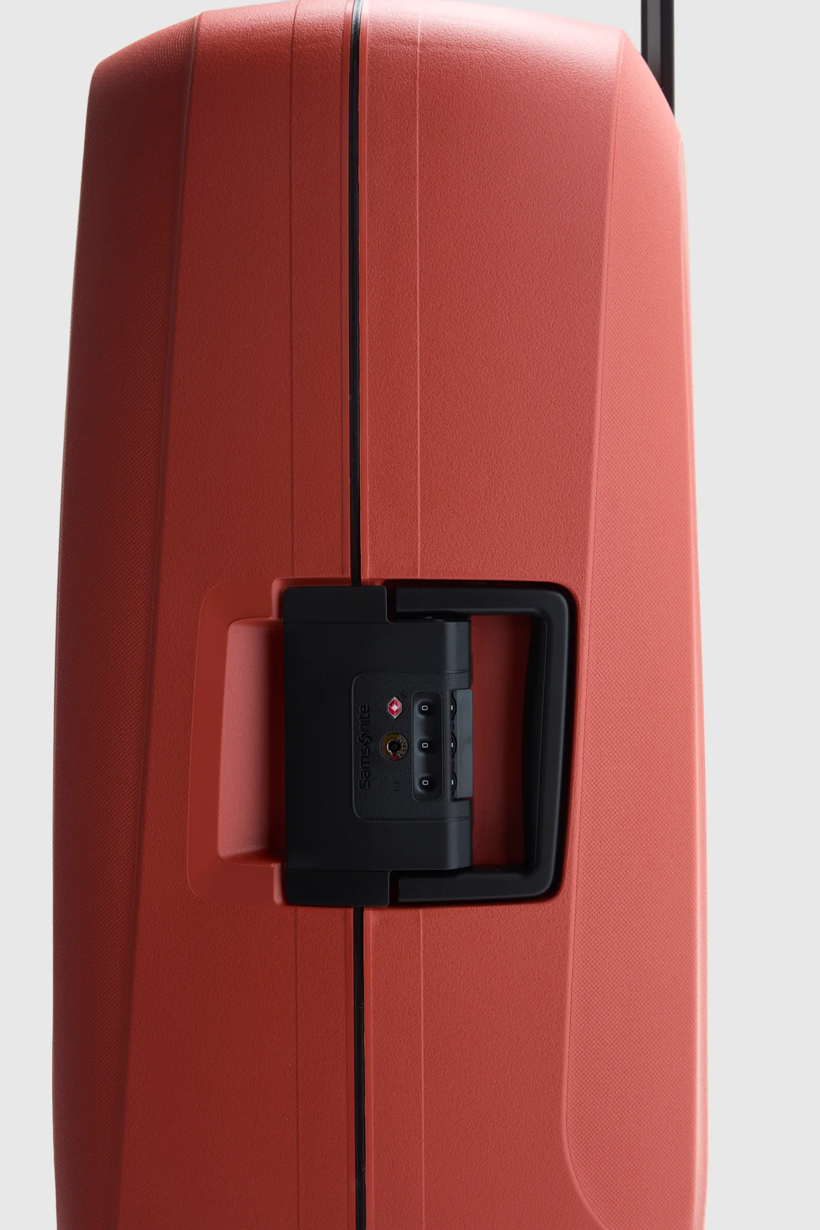 Essens Check-In 75cm Suitcase - Image 7