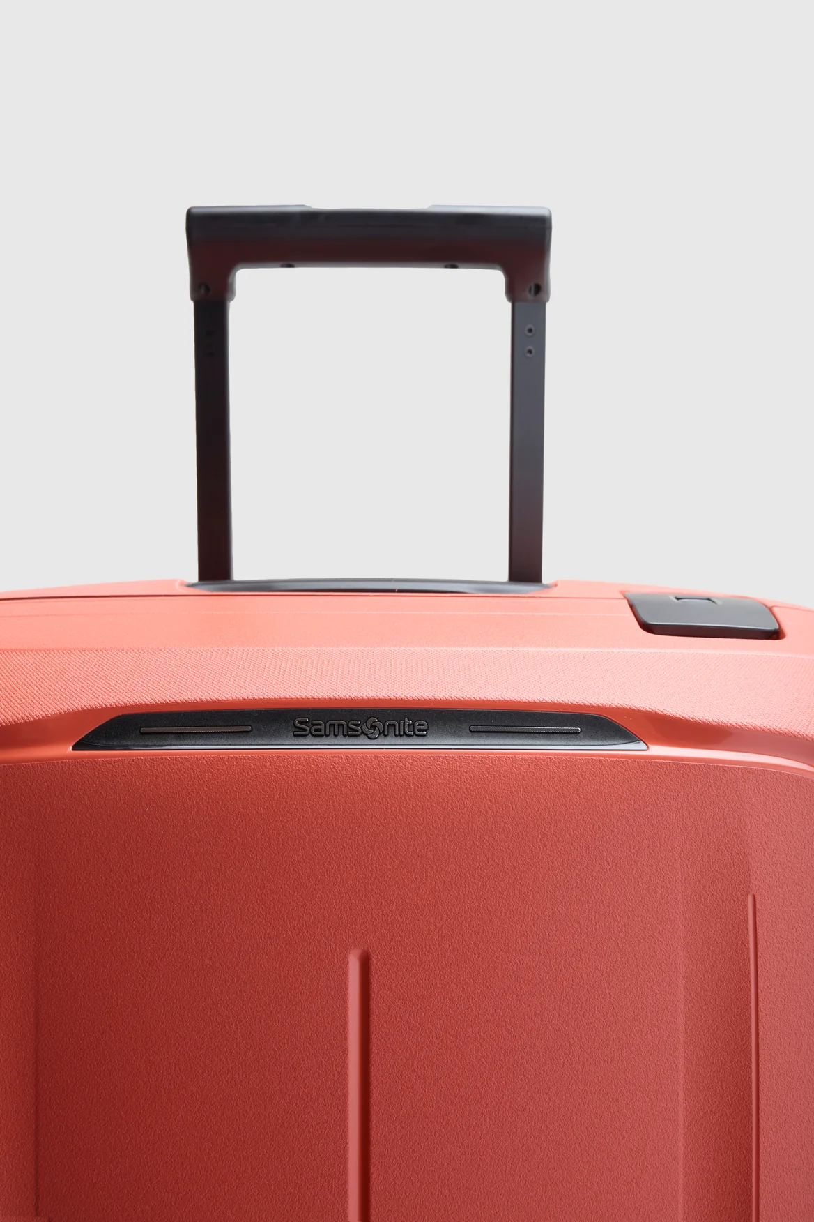 Essens Check-In 75cm Suitcase - Image 8