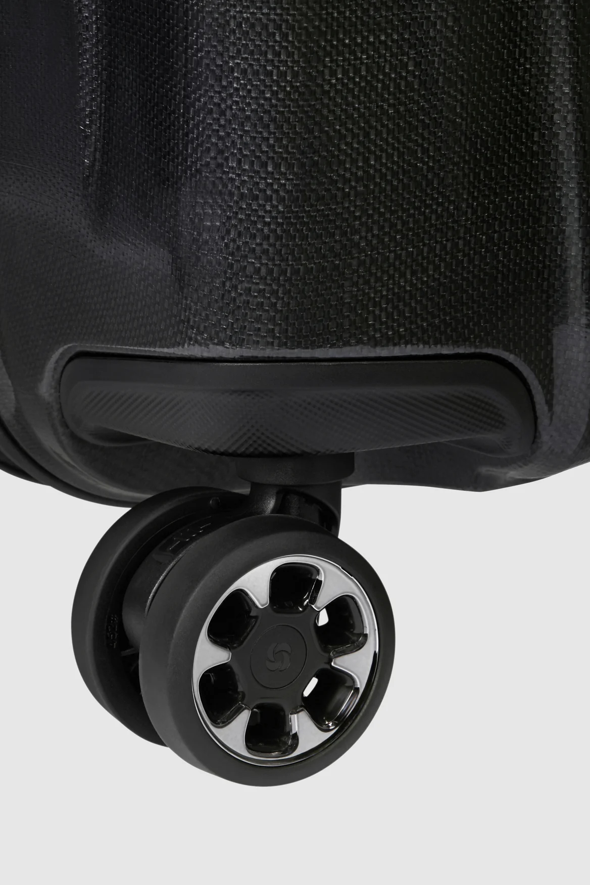Nexis Check-In 82cm Suitcase - Image 8