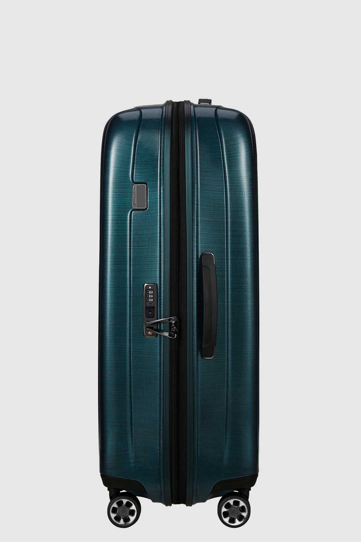 Nexis Check-In 82cm Suitcase - Image 2