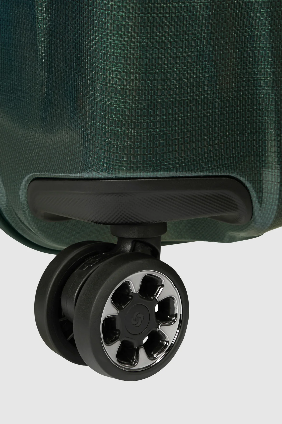 Nexis Check-In 82cm Suitcase - Image 8
