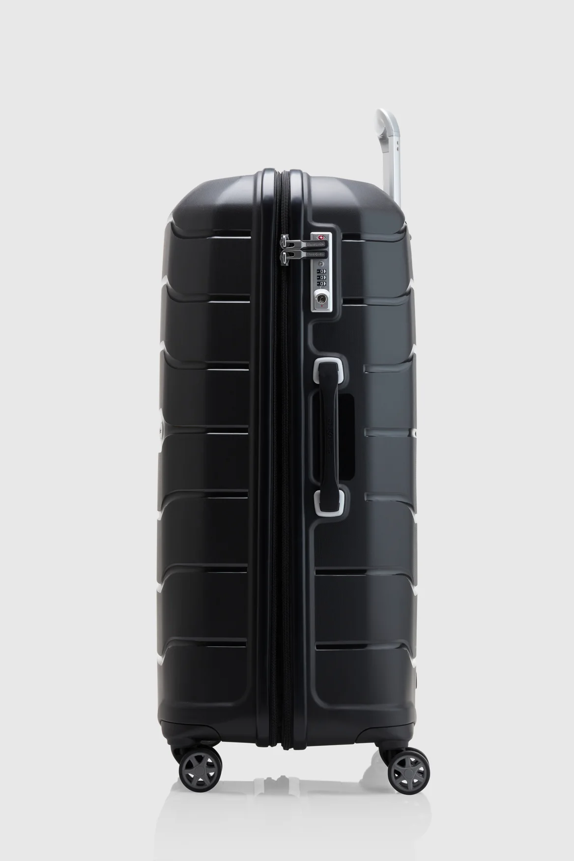Oc2lite Check-In 75cm Suitcase - Image 2