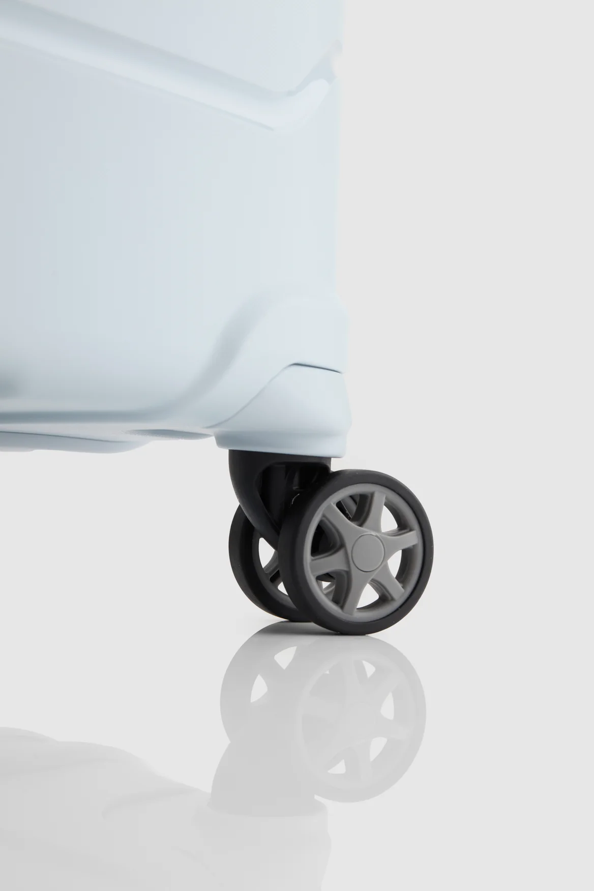Oc2lite Check-In 81cm Suitcase - Image 6